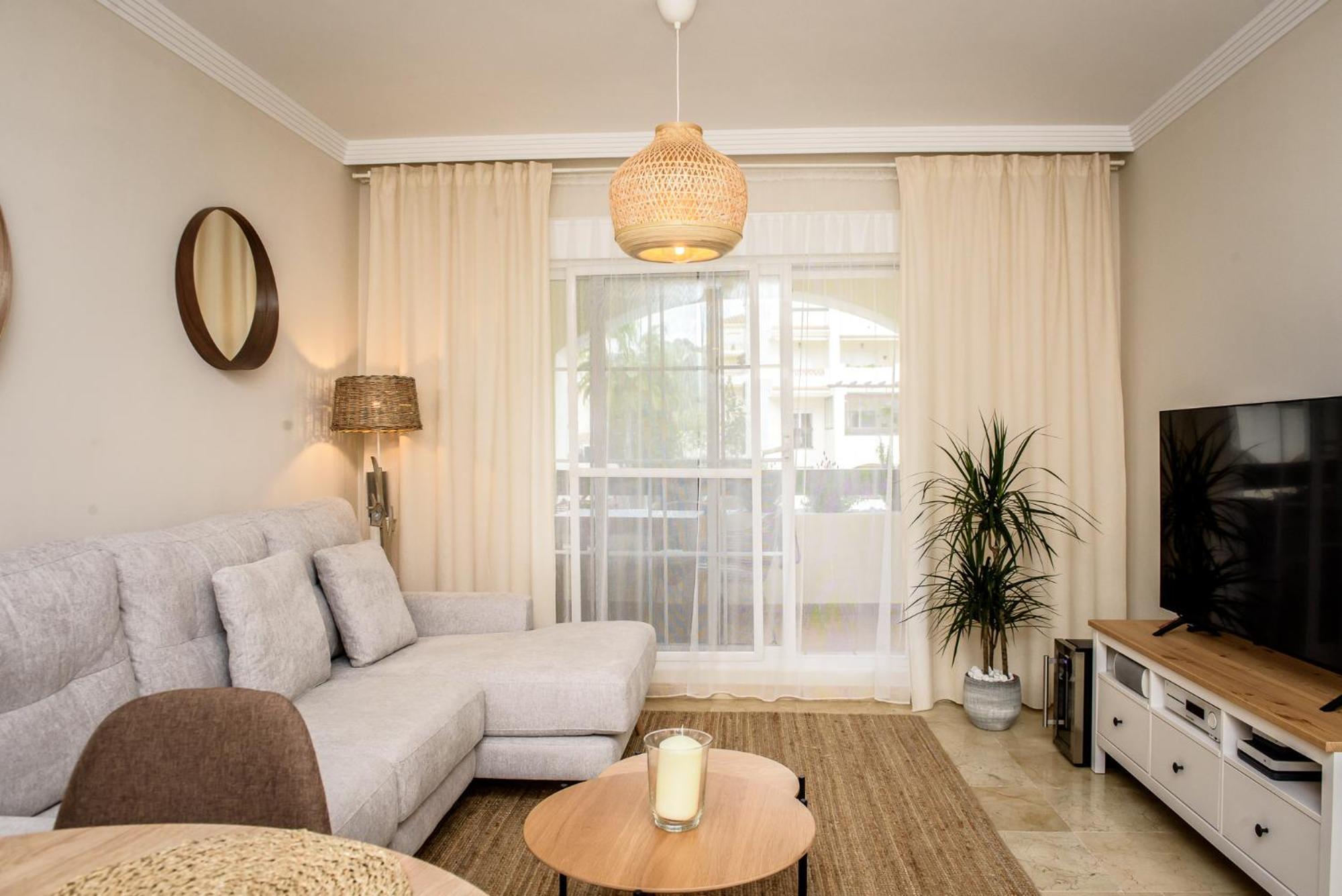 Bt Balzekas Tennis Residencial Duquesa Vibes